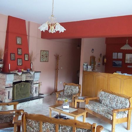 Epikoureios Apollon Hotell Andritsaina Exteriör bild